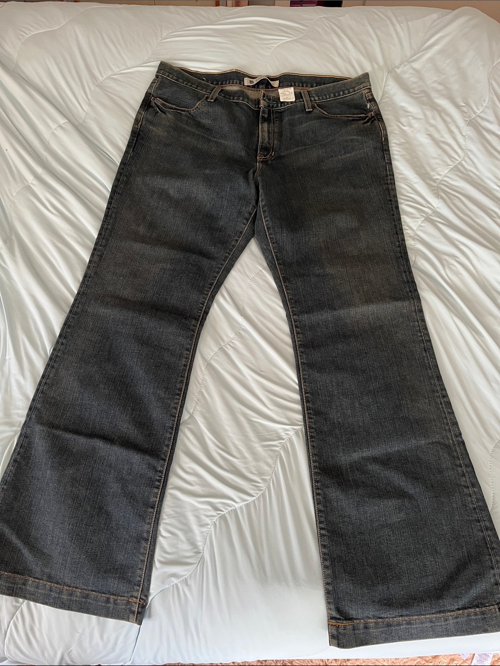 Women's Jeans - Classic Flare Fit